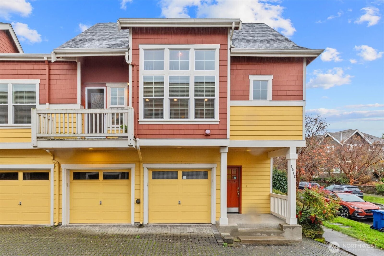 5912 31st Avenue SW, Seattle, WA 98126-2910