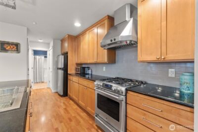 5912 31st Avenue SW, Seattle, WA 98126-2910 - Photo 11