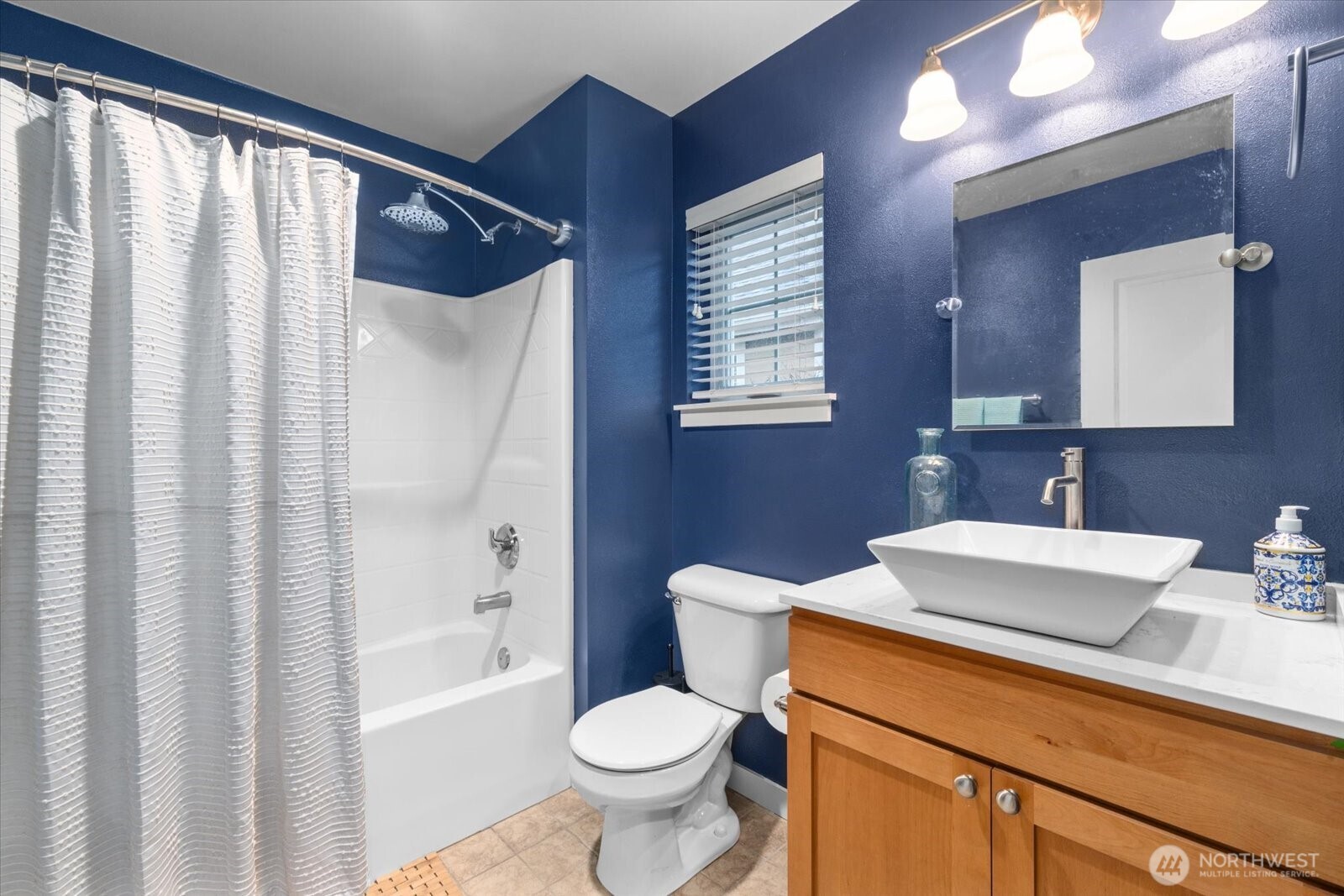 5912 31st Avenue SW, Seattle, WA 98126-2910