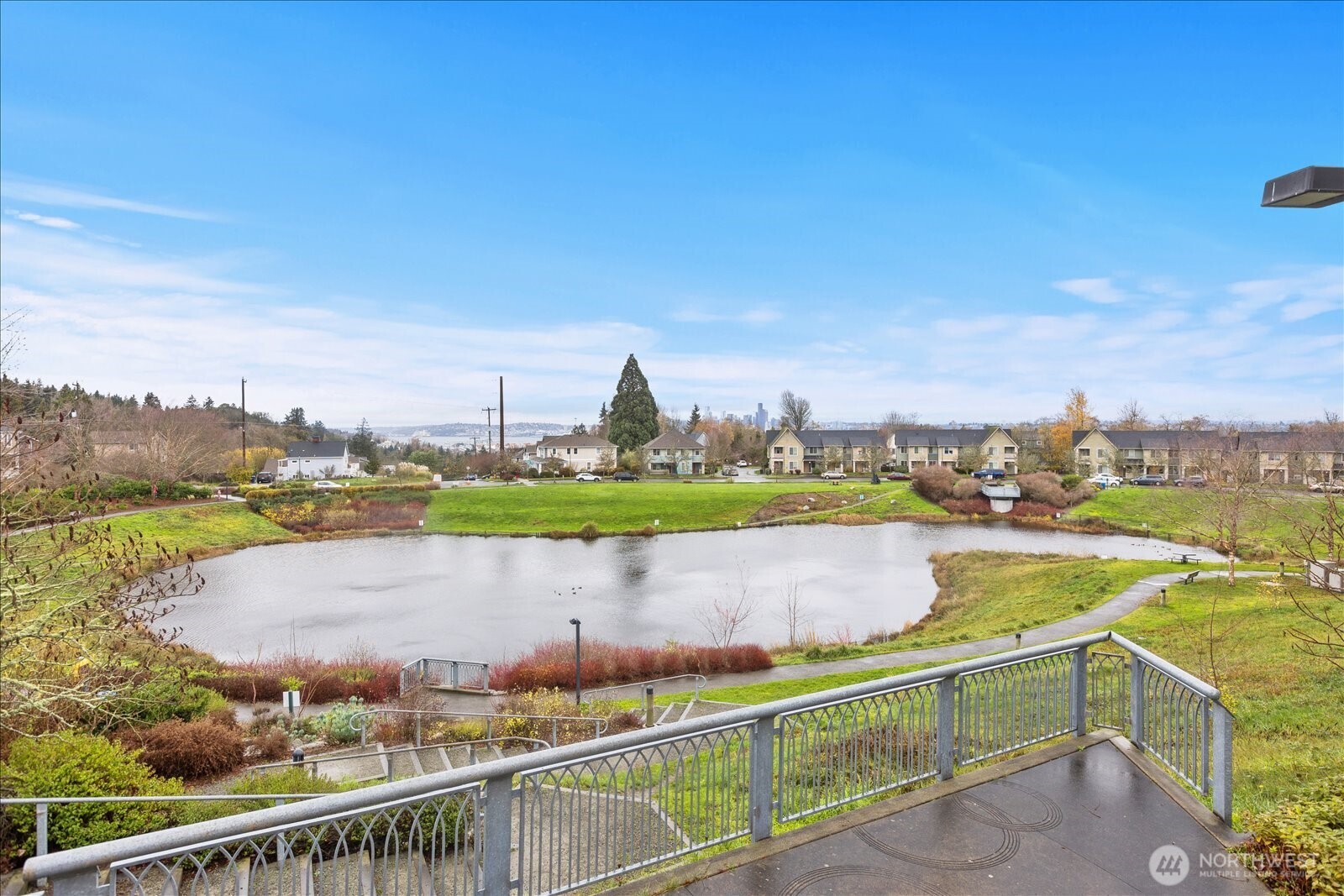 5912 31st Avenue SW, Seattle, WA 98126-2910