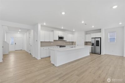 20444 Myrtle Place E, Bonney Lake, WA 98391 - Photo 3