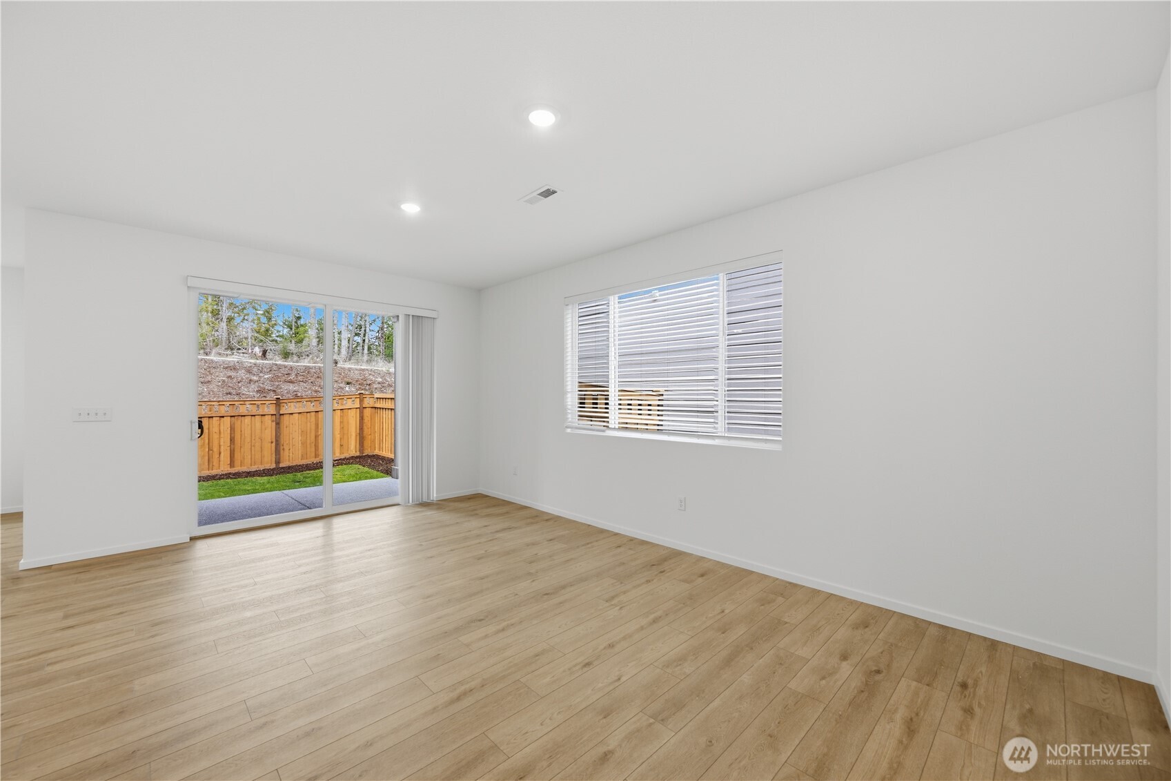 20444 Myrtle Place E, Bonney Lake, WA 98391