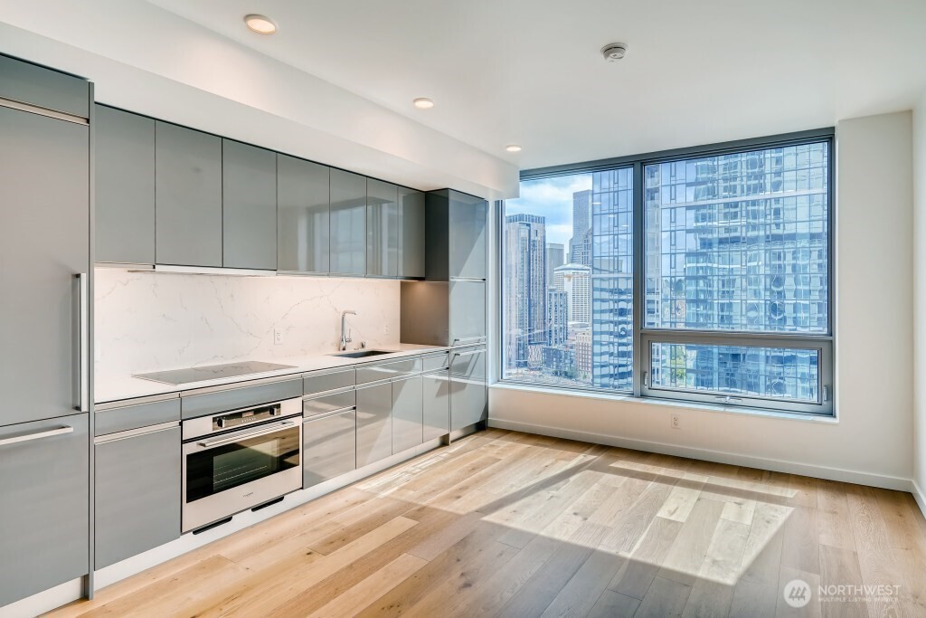 1808 Minor Avenue #2304, Seattle, WA 98101-1411