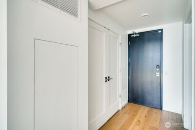 1808 Minor Avenue #2304, Seattle, WA 98101-1411 - Photo 3