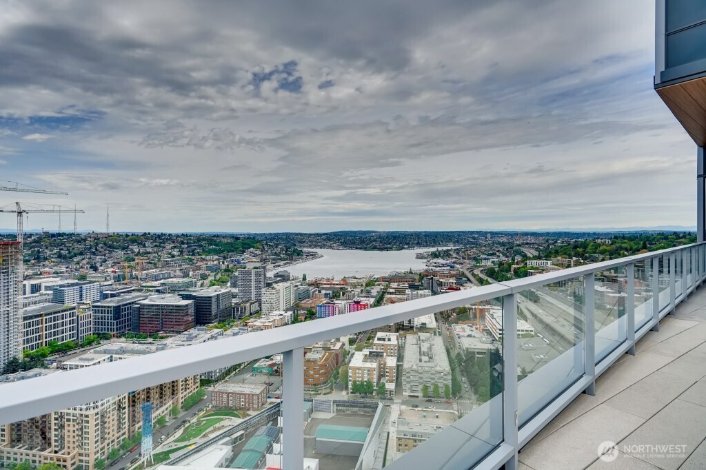 1808 Minor Avenue #2304, Seattle, WA 98101-1411