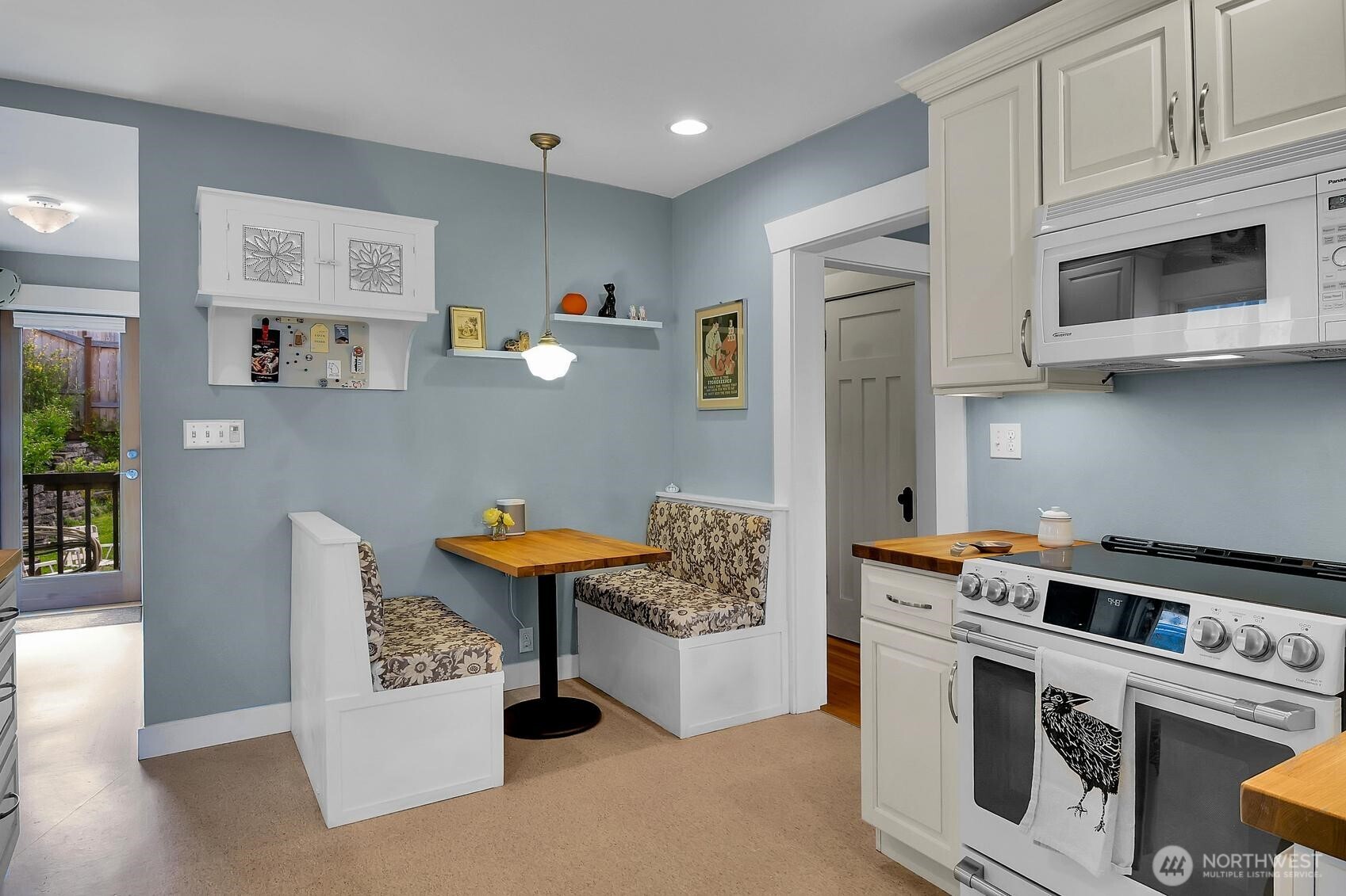 5008 39th Avenue S, Seattle, WA 98118