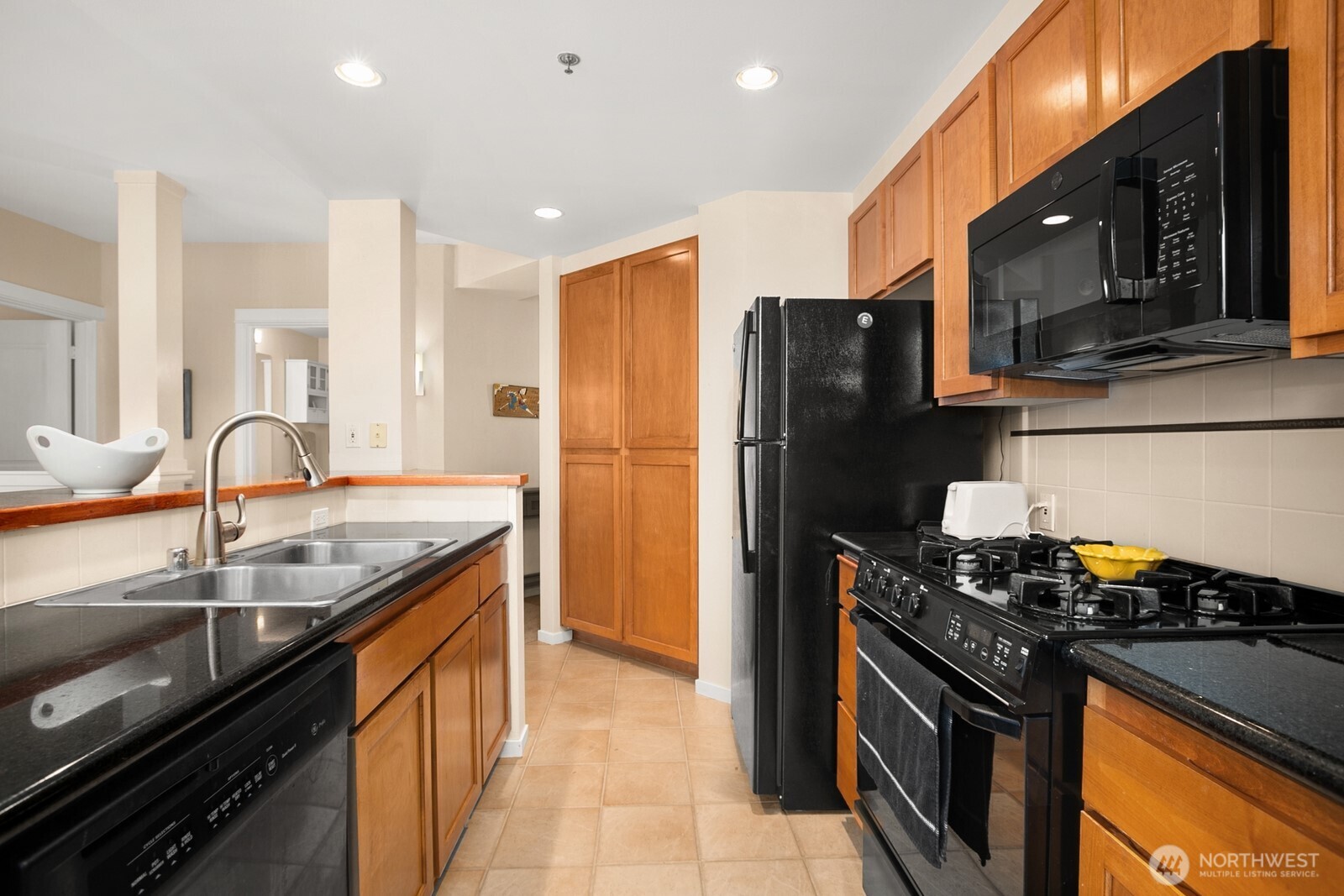 2801 1st Avenue #1014, Seattle, WA 98121
