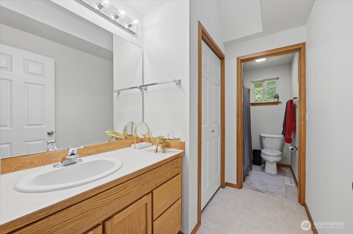 6534 NE 198th Street , Kenmore, WA 98028