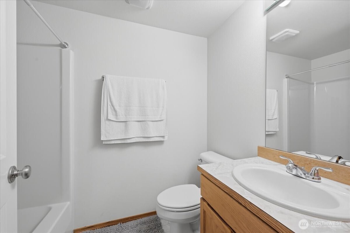 6534 NE 198th Street , Kenmore, WA 98028