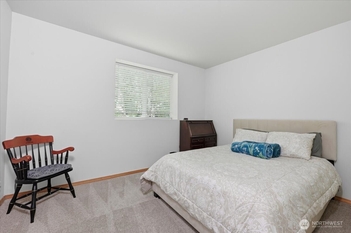 6534 NE 198th Street , Kenmore, WA 98028