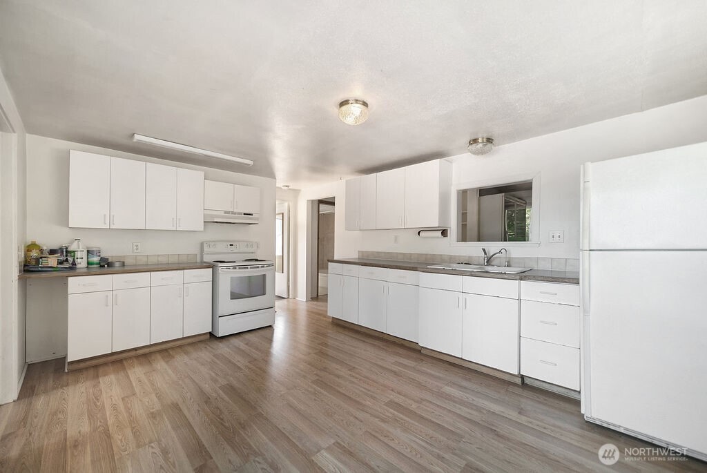 20363 NW Cedar Lane , Poulsbo, WA 98370