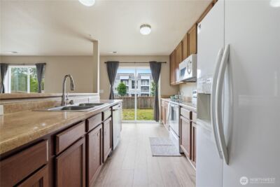 10007 Dragt Street SE, Yelm, WA 98597 - Photo 5