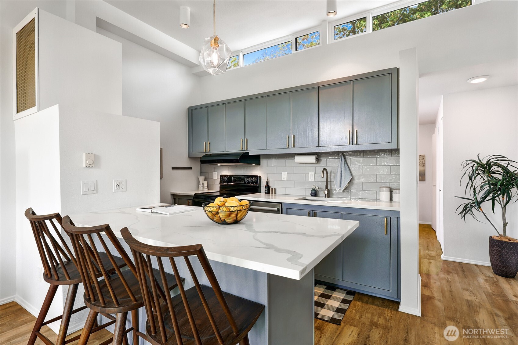 410 13th Avenue E #PH 3, Seattle, WA 98102