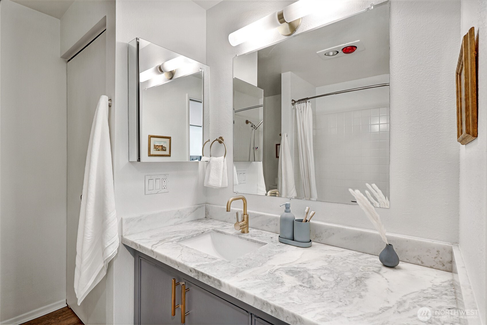 410 13th Avenue E #PH 3, Seattle, WA 98102