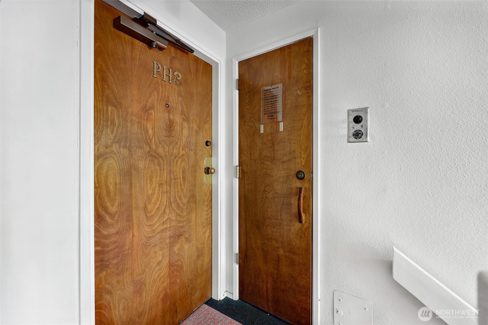 410 13th Avenue E #PH 3, Seattle, WA 98102