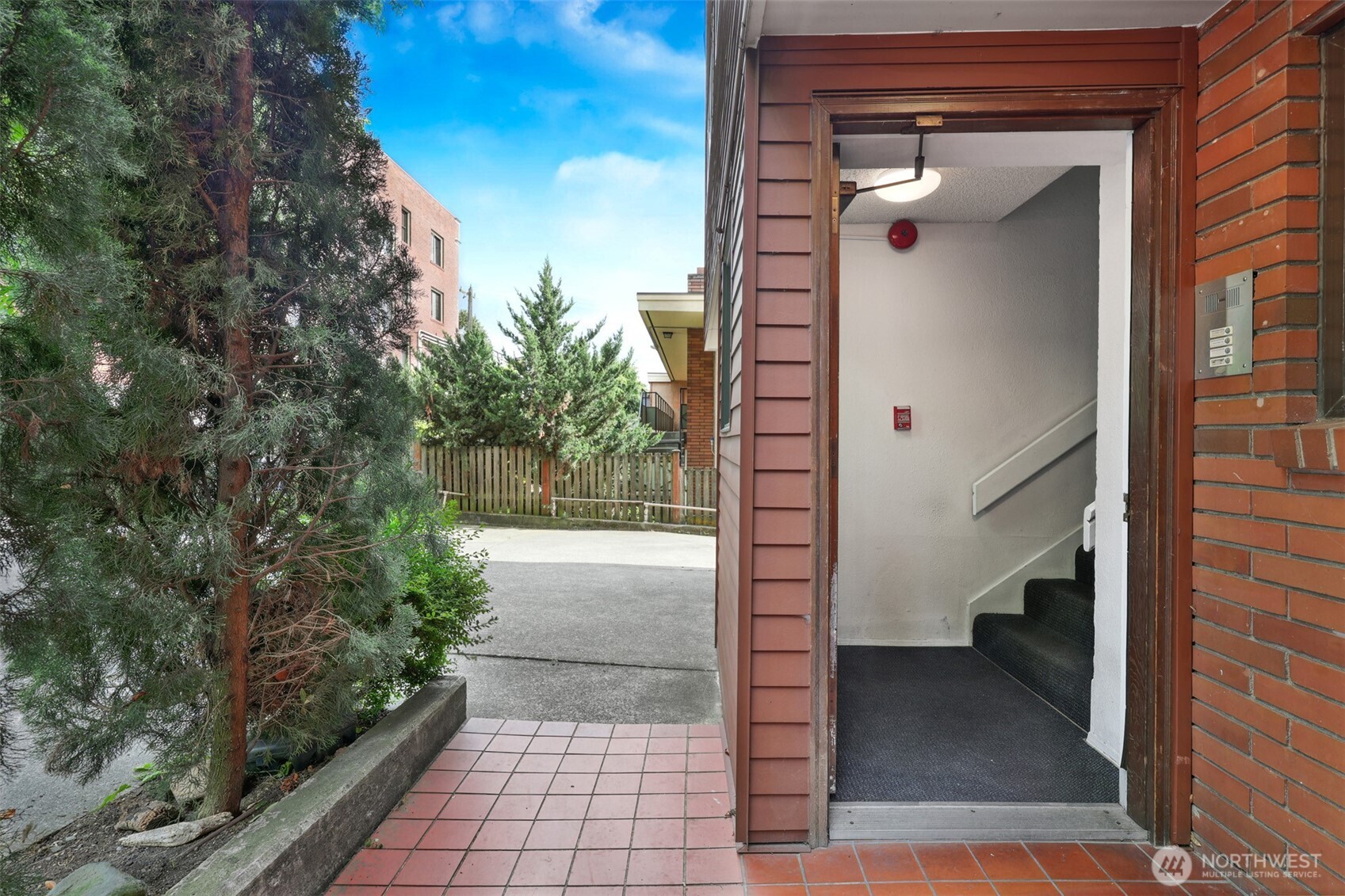 410 13th Avenue E #PH 3, Seattle, WA 98102