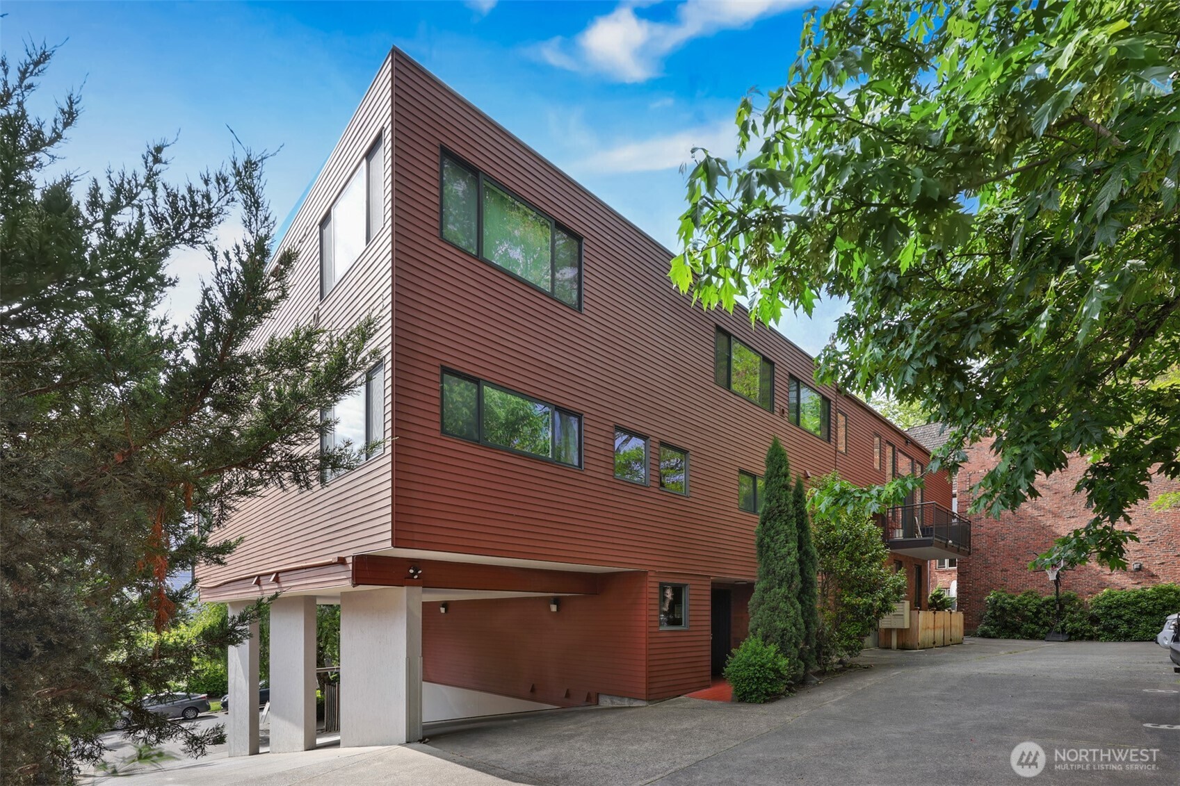 410 13th Avenue E #PH 3, Seattle, WA 98102