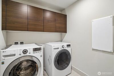 3319 W ELMORE Street , Seattle, WA 98199 - Photo 20