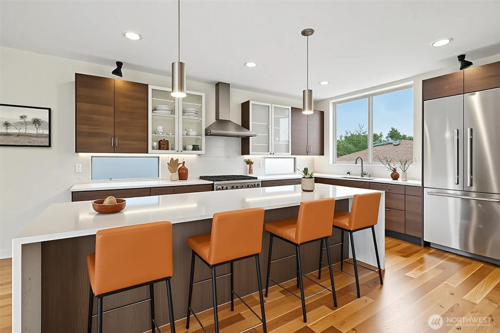 3319 W ELMORE Street , Seattle, WA 98199