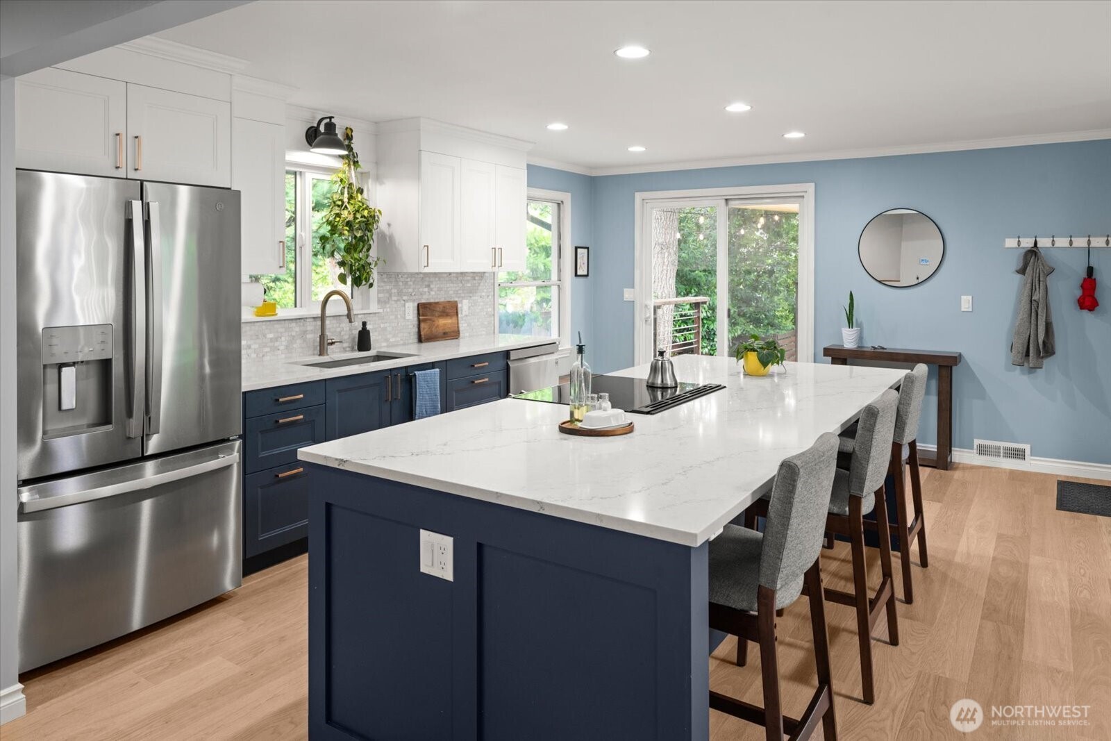 2129 42nd Avenue SW, Seattle, WA 98116