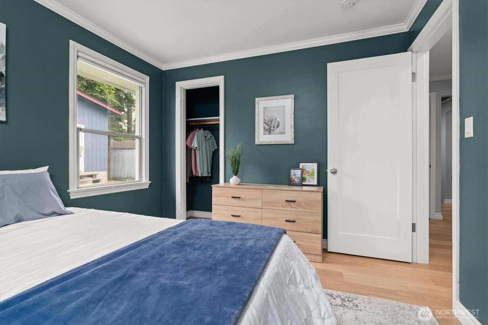 2129 42nd Avenue SW, Seattle, WA 98116