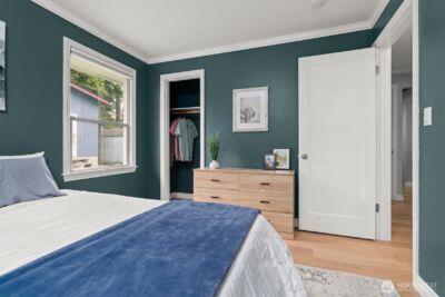 2129 42nd Avenue SW, Seattle, WA 98116 - Photo 9
