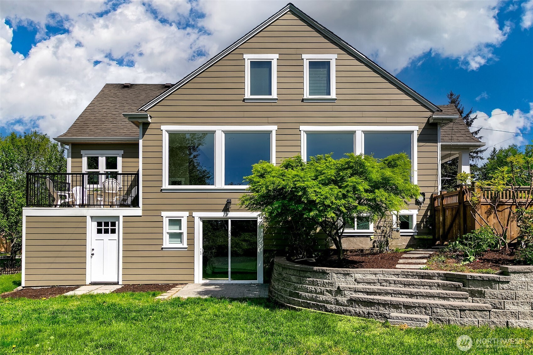 9545 2nd Avenue NW, Seattle, WA 98117