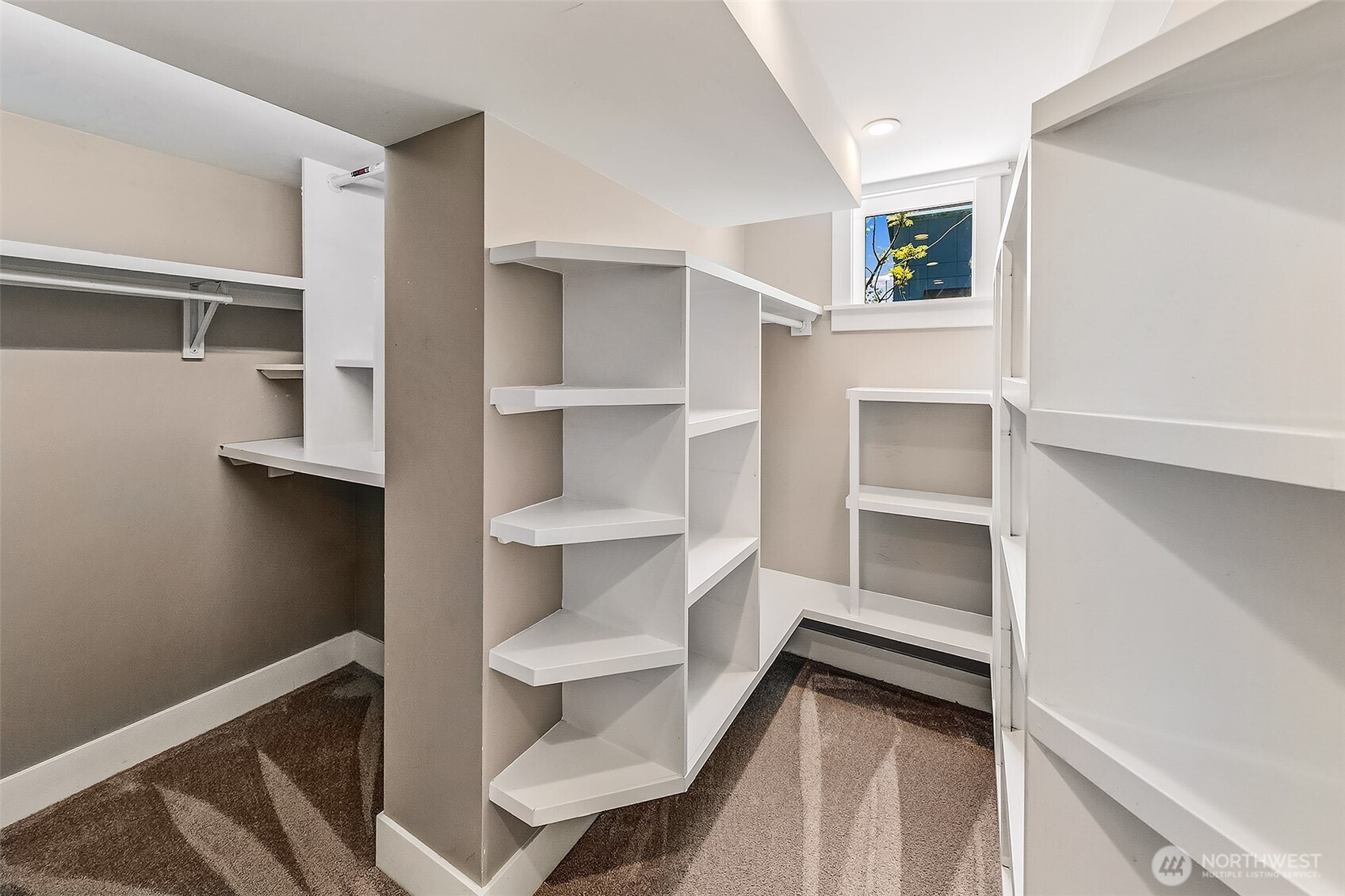 9545 2nd Avenue NW, Seattle, WA 98117