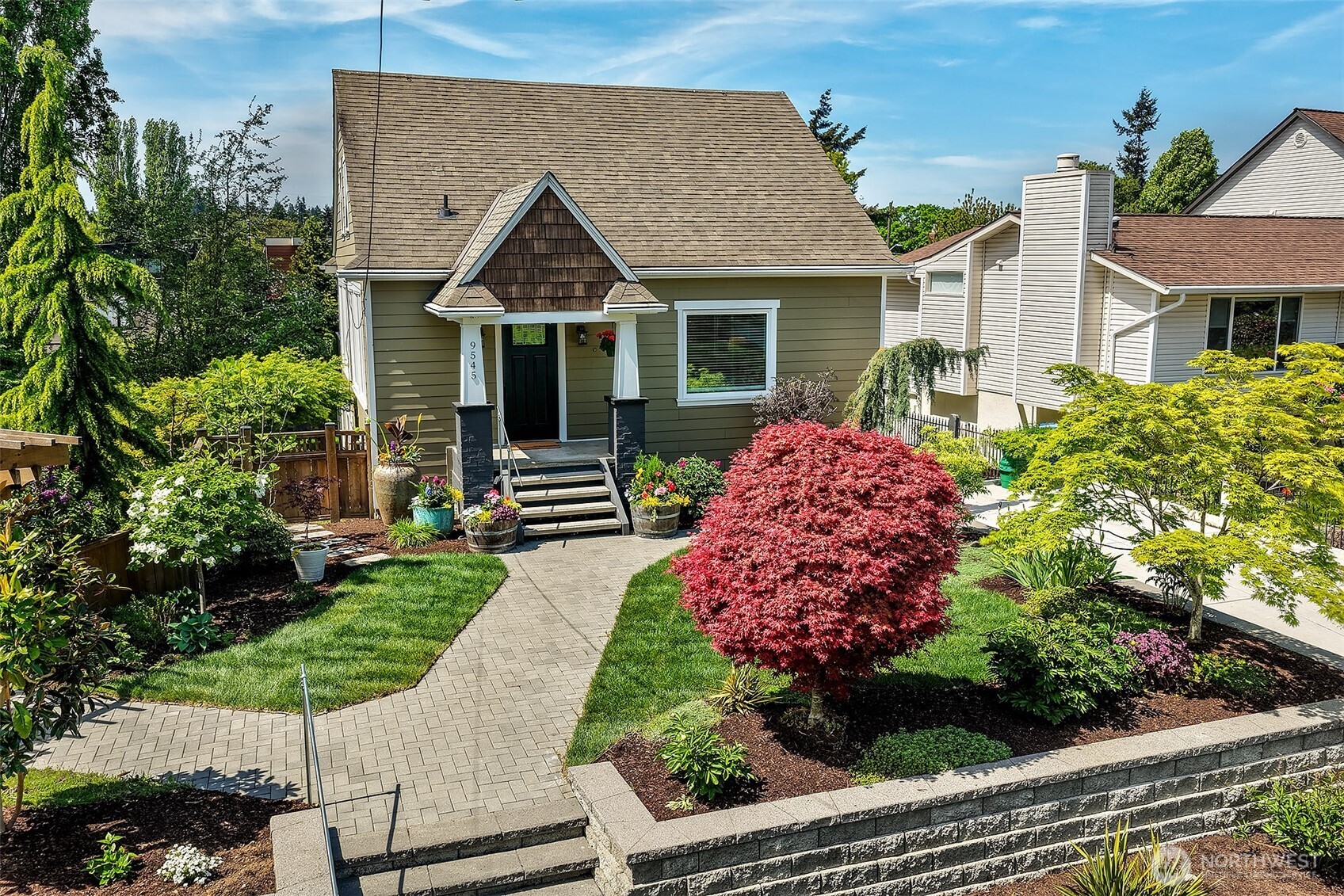 9545 2nd Avenue NW, Seattle, WA 98117