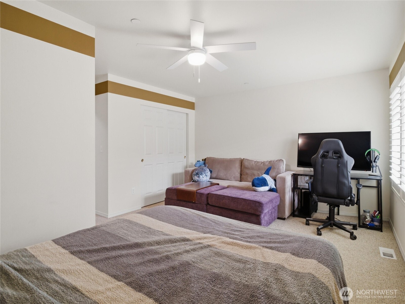 1813 Charles Street , Dupont, WA 98327