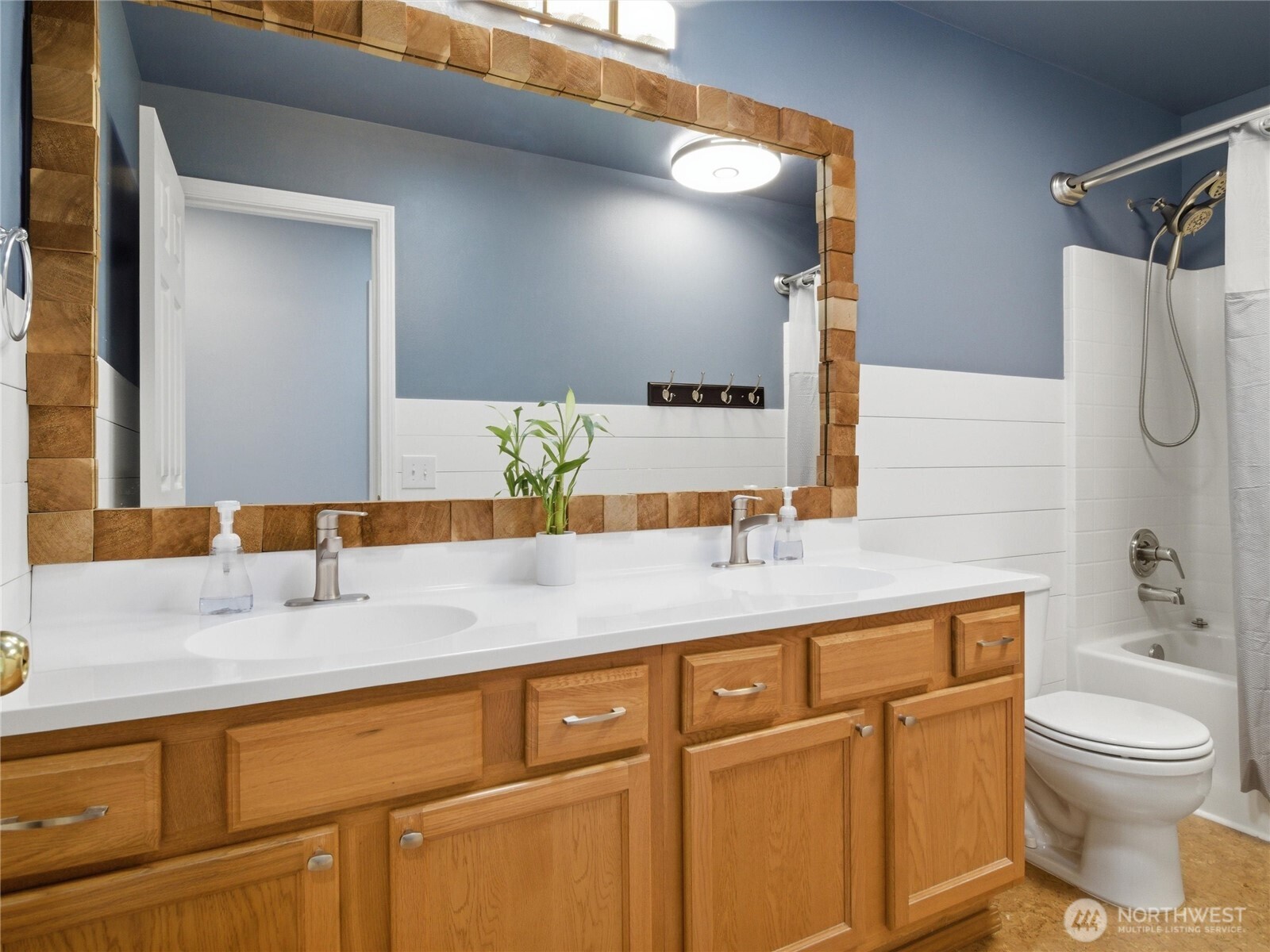 1813 Charles Street , Dupont, WA 98327