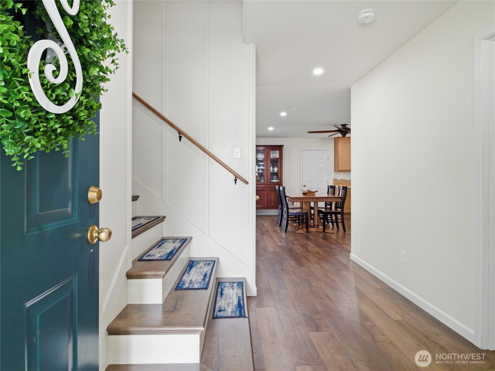 1813 Charles Street , Dupont, WA 98327