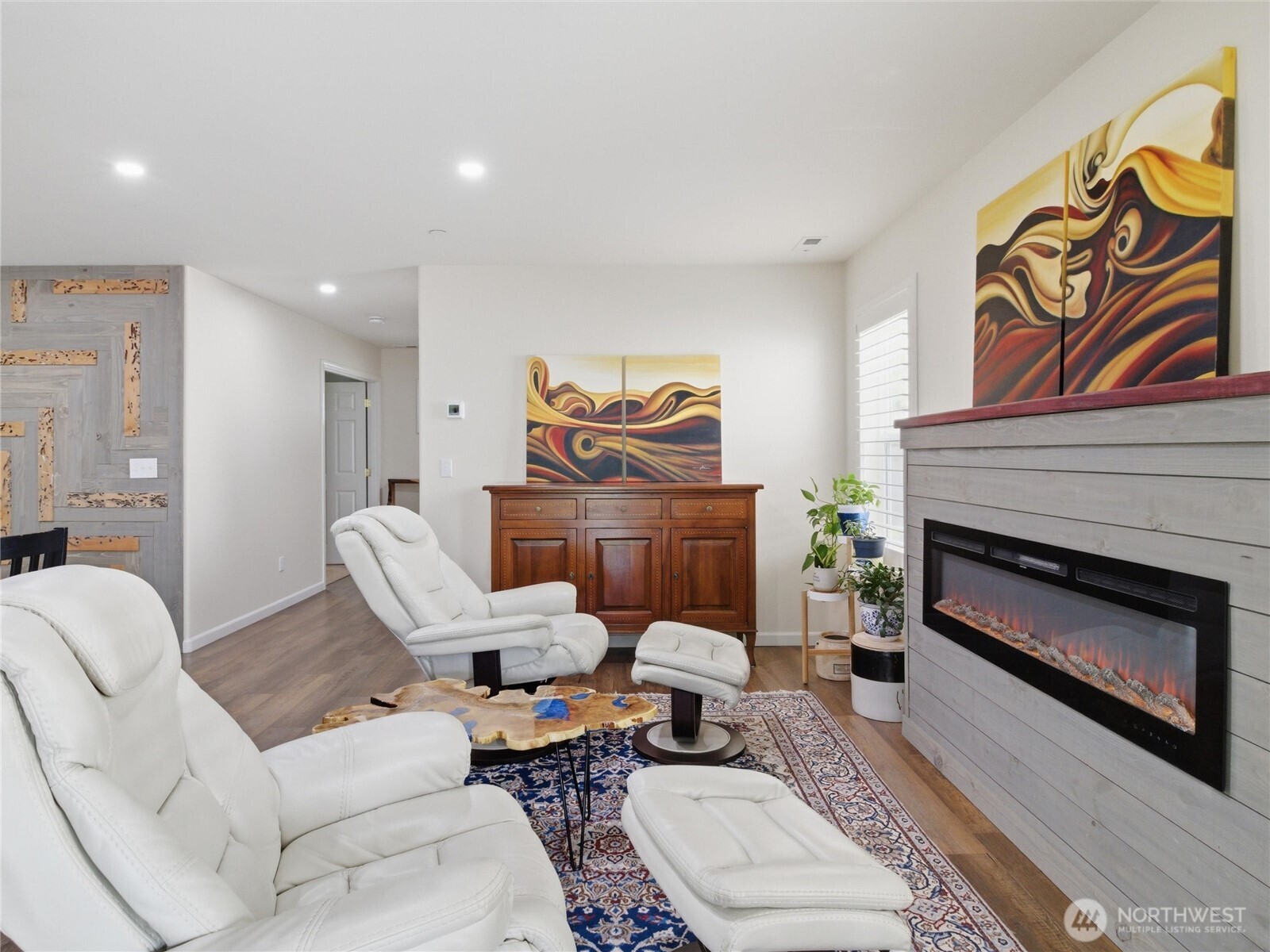 1813 Charles Street , Dupont, WA 98327