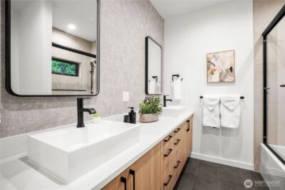 13024 Corliss Avenue N, Seattle, WA 98133 - Photo 20