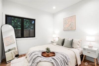 13024 Corliss Avenue N, Seattle, WA 98133 - Photo 21