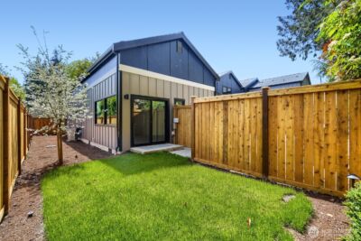 13024 Corliss Avenue N, Seattle, WA 98133 - Photo 25