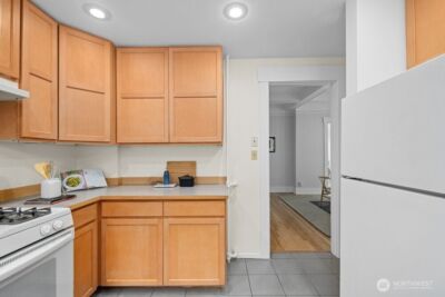 1804 E Republican Street #5, Seattle, WA 98112 - Photo 18