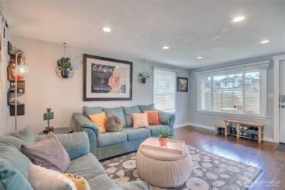 10644 2nd Place SW, Seattle, WA 98146 - Photo 2