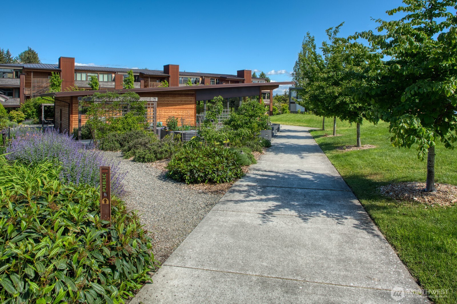 449 Sprout Path NW, Bainbridge Island, WA 98110