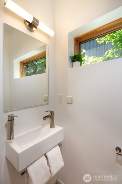 449 Sprout Path NW, Bainbridge Island, WA 98110 - Photo 9