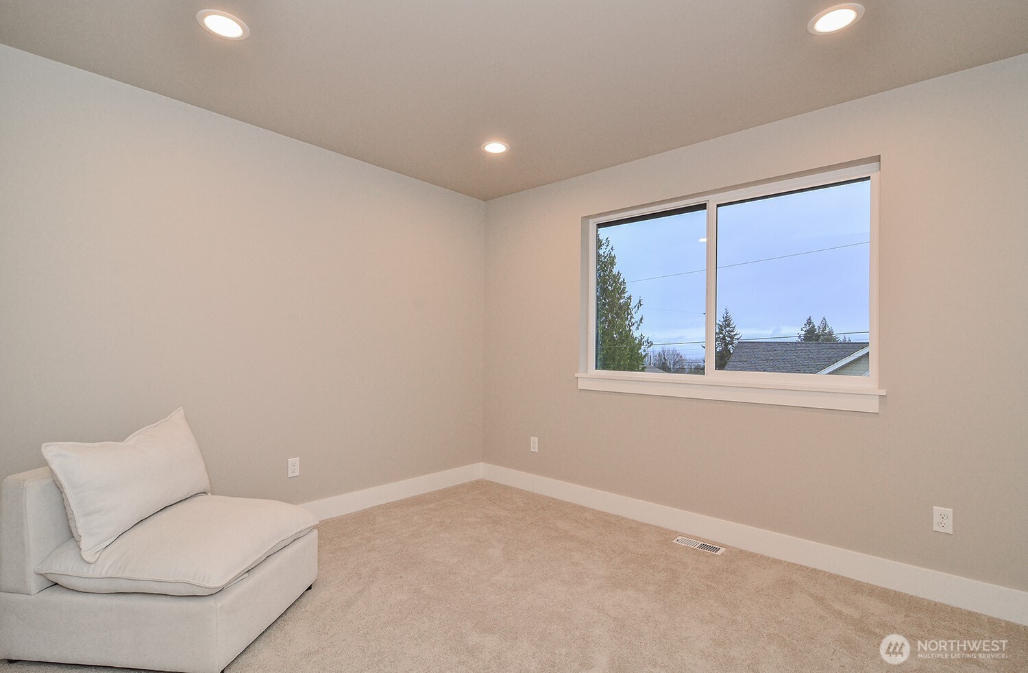 10202 44th Avenue SW, Seattle, WA 98146