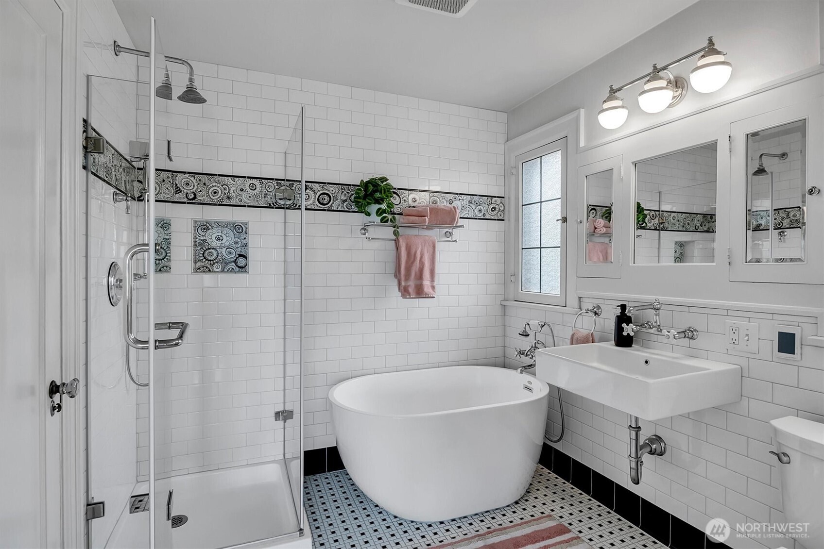 3601 E Cherry Street , Seattle, WA 98122