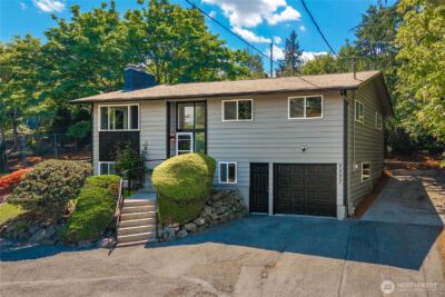 5227 56th Avenue S, Seattle, WA 98118 - Photo 2