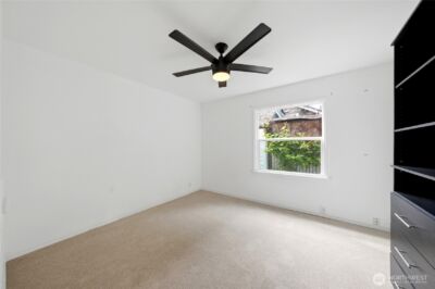 10330 Stone Avenue N, Seattle, WA 98133 - Photo 13