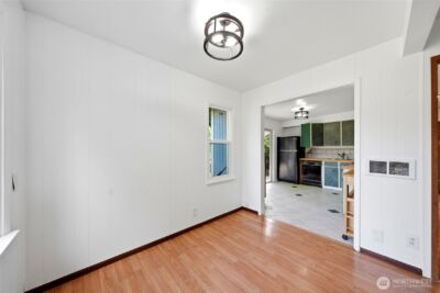10330 Stone Avenue N, Seattle, WA 98133 - Photo 14