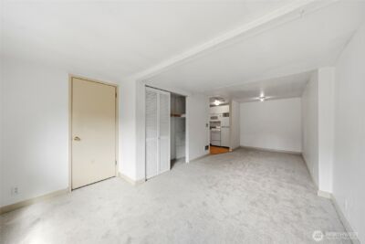 10330 Stone Avenue N, Seattle, WA 98133 - Photo 28
