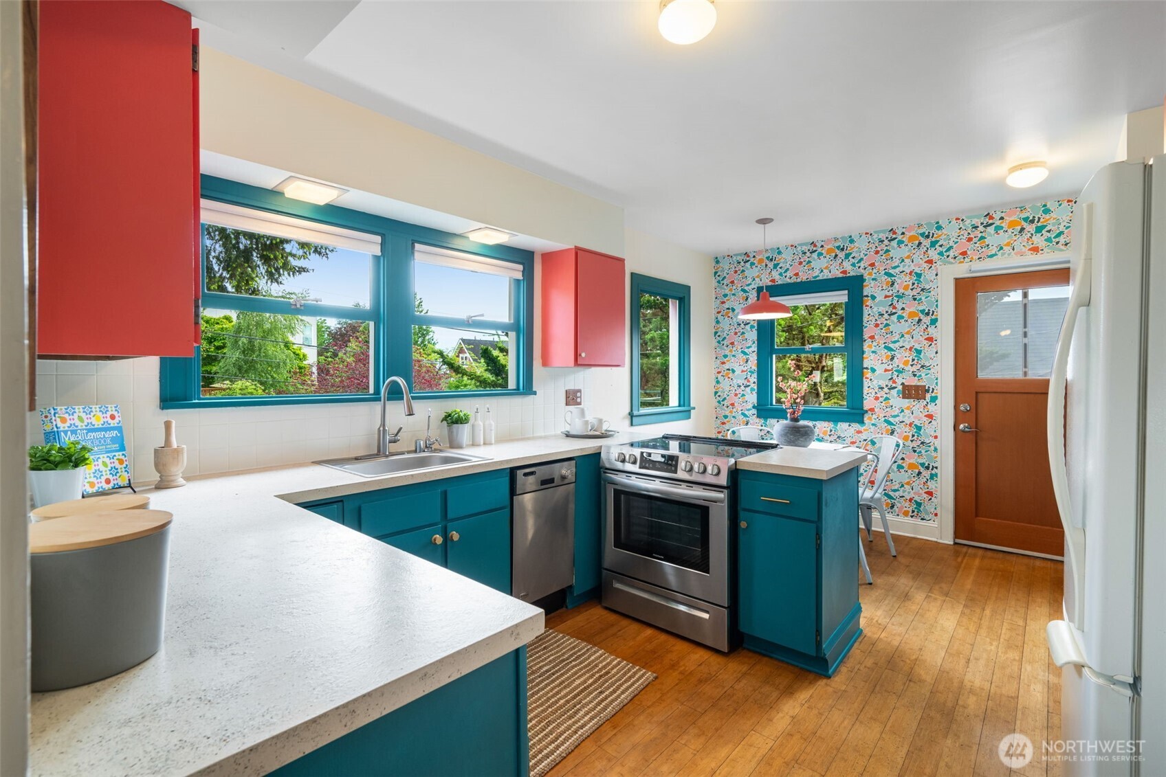 801 16th Avenue , Seattle, WA 98122