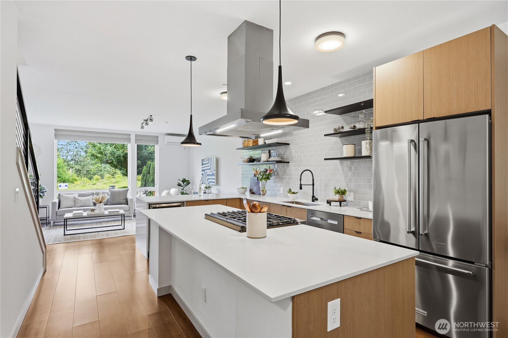 227 Ebi Lane NE, Bainbridge Island, WA 98110