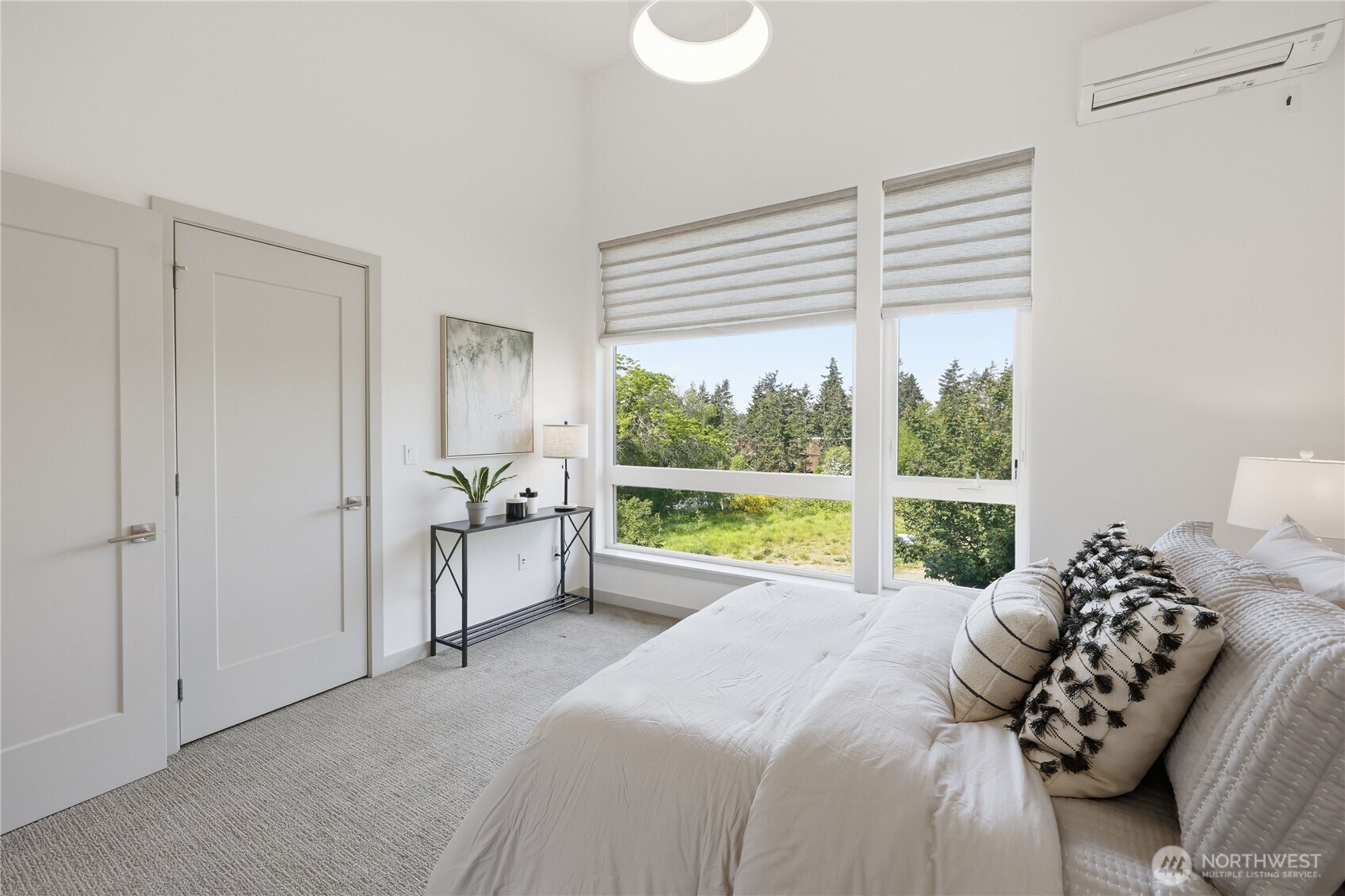 227 Ebi Lane NE, Bainbridge Island, WA 98110