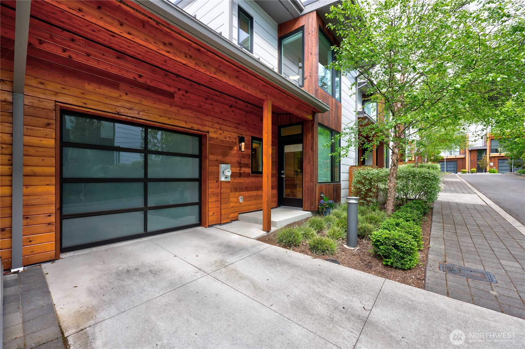 227 Ebi Lane NE, Bainbridge Island, WA 98110
